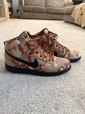 Nike SB Dunk High Pro Desert Camo